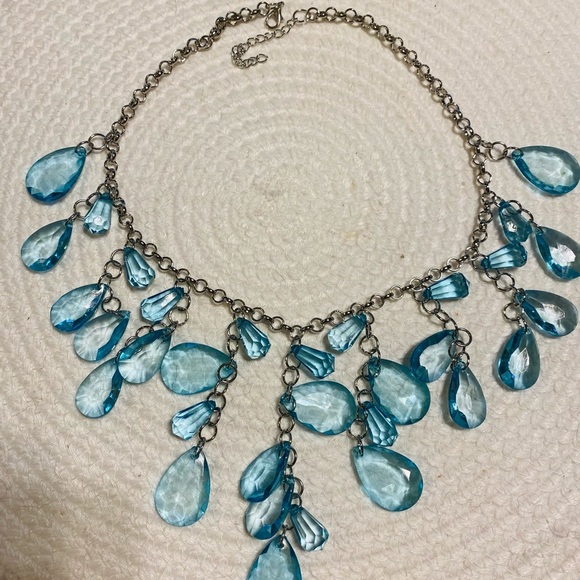 paparazzi Jewelry - Paparazzi Blue and Silver Necklace.